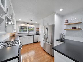 2007 Wakefield Drive, Houston TX 77018