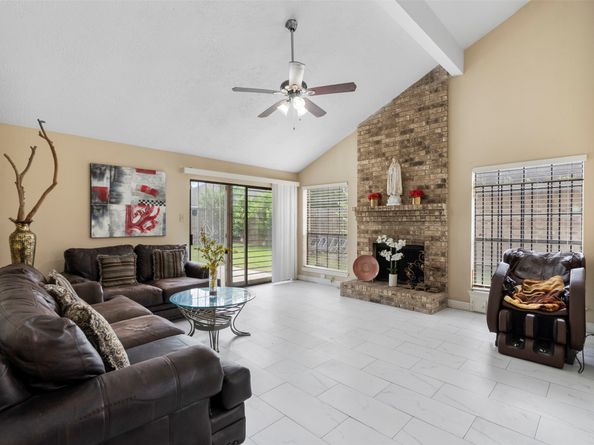 13530 Sharpbill Drive, Houston TX 77083