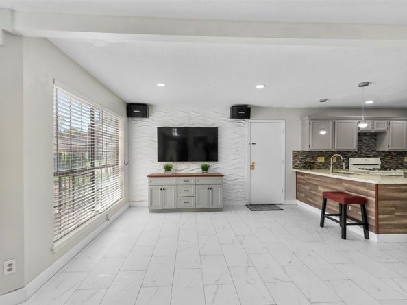13530 Sharpbill Drive, Houston TX 77083