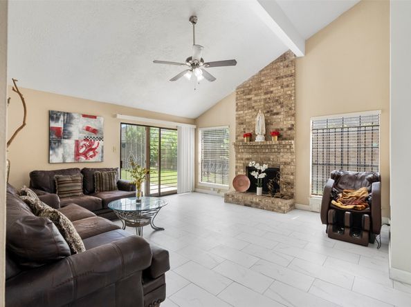 13530 Sharpbill Drive, Houston TX 77083