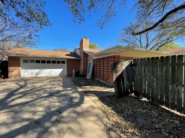 1901 Greenbrook Parkway, Austin TX 78723
