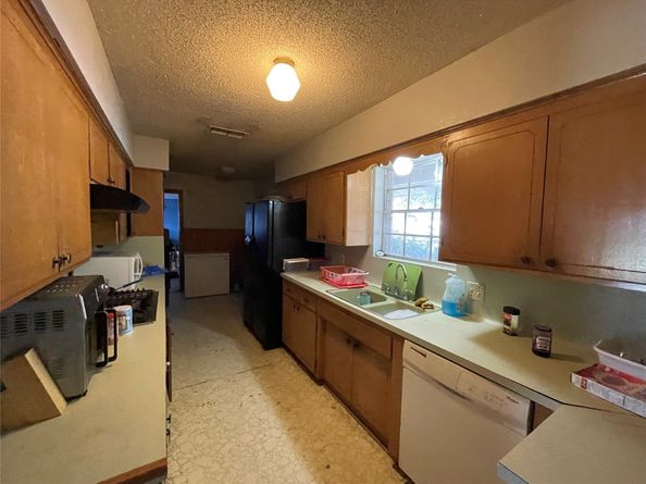 1901 Greenbrook Parkway, Austin TX 78723