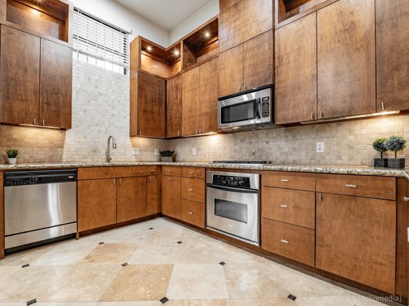 1608 Patterson Street A, Houston TX 77007