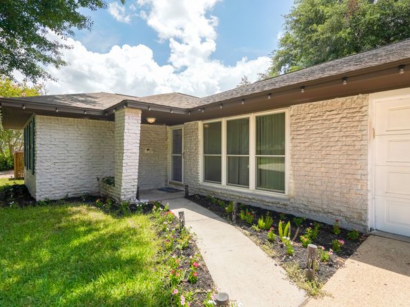 4811 Stillbrooke Drive, Houston TX 77035