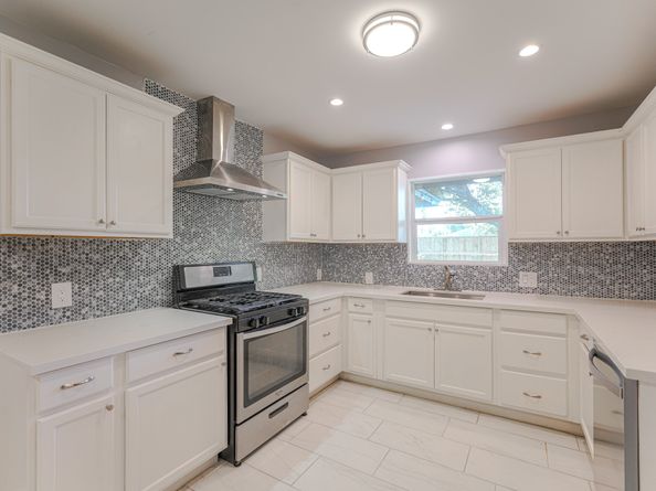 4811 Stillbrooke Drive, Houston TX 77035