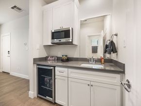1051 Timbergrove Yards Lane, Houston TX 77008