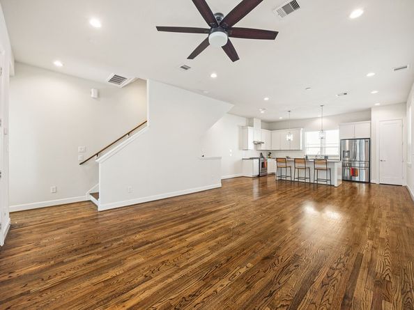 1051 Timbergrove Yards Lane, Houston TX 77008