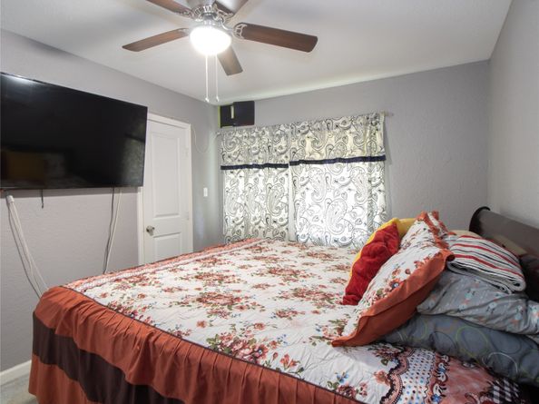 16749 Oak Knoll Drive, Porter TX 77365