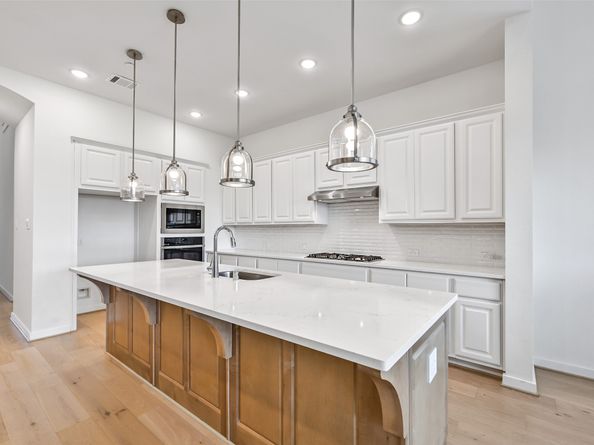 510 Rita Blanca Drive, Webster TX 77598