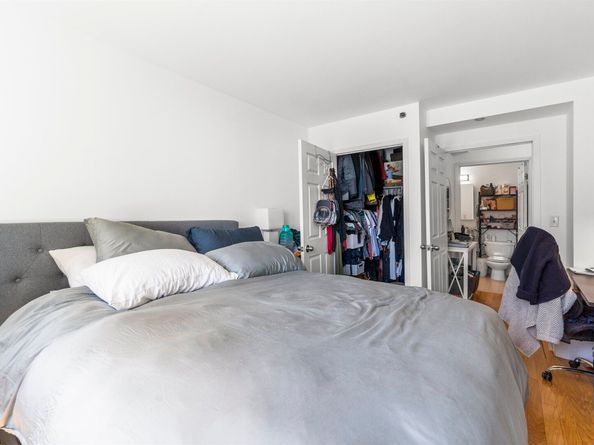 20 2nd St 810, Jersey City NJ 07302