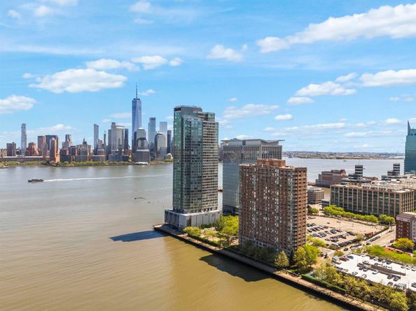 20 2nd St 810, Jersey City NJ 07302