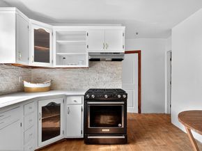 687 Avenue E, Bayonne NJ 07002