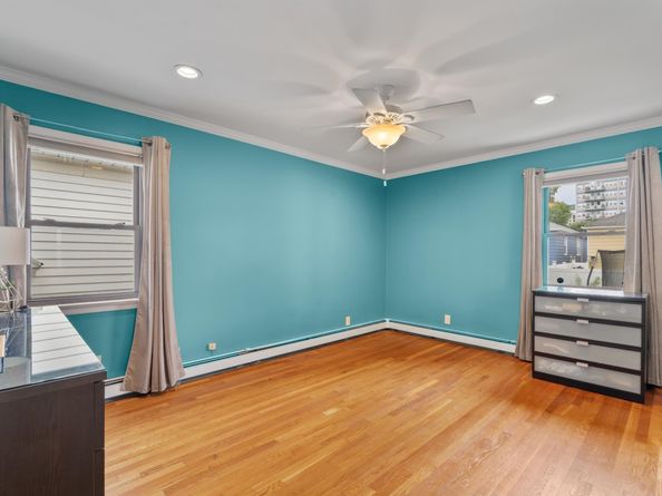 183 West 1st St, Bayonne NJ 07002