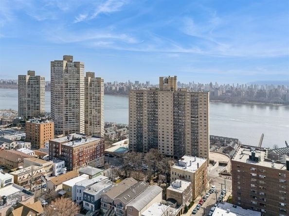 6600 Blvd East 11A, West New York NJ 07093