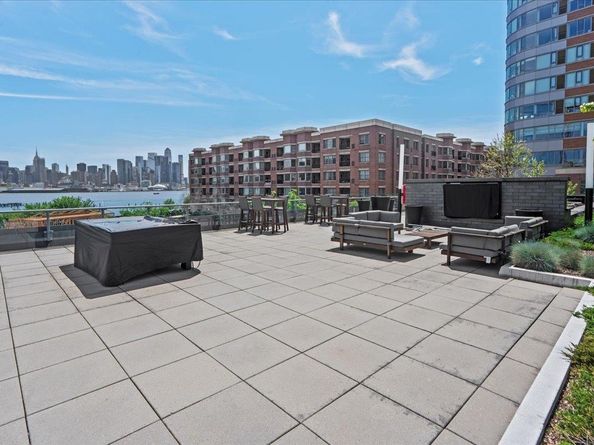 9 Avenue At Port Imperial 504, West New York NJ 07093