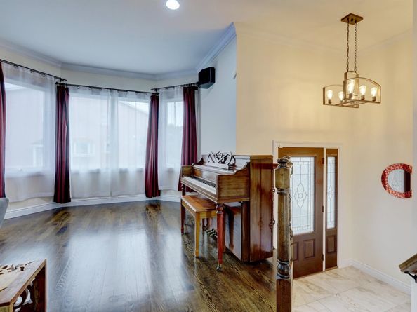 2 Jacobs Landing Way, Secaucus NJ 07094