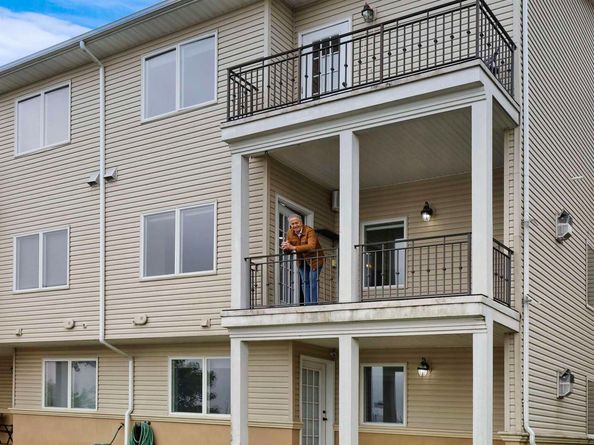 2 Jacobs Landing Way, Secaucus NJ 07094