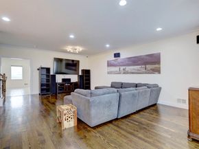 2 Jacobs Landing Way, Secaucus NJ 07094