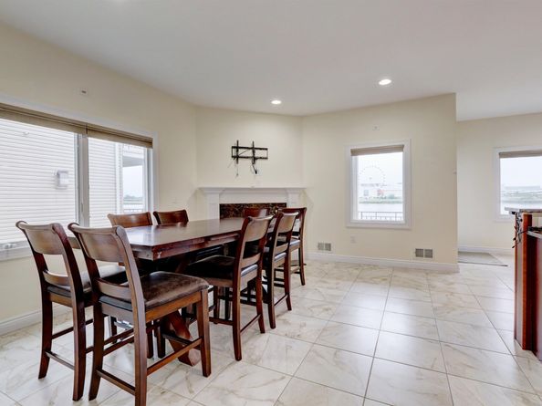 2 Jacobs Landing Way, Secaucus NJ 07094