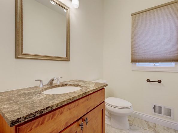 2 Jacobs Landing Way, Secaucus NJ 07094