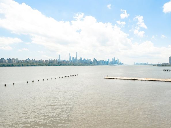 319 The Promenade, Edgewater NJ 07020