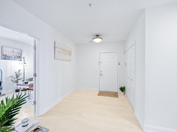 319 The Promenade, Edgewater NJ 07020