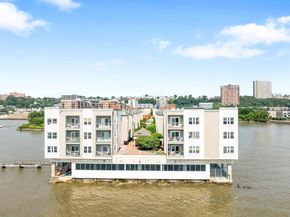 319 The Promenade, Edgewater NJ 07020
