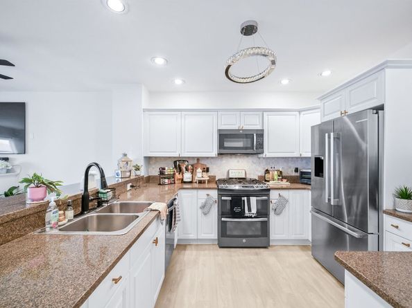 319 The Promenade, Edgewater NJ 07020