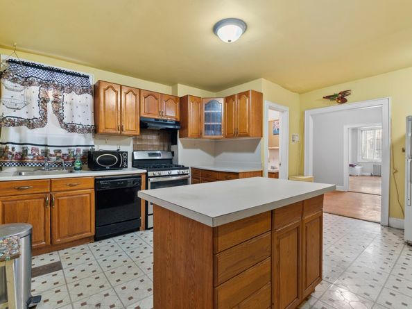 106 Clendenny Ave, Jersey City NJ 07304