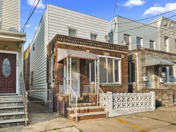 106 Clendenny Ave