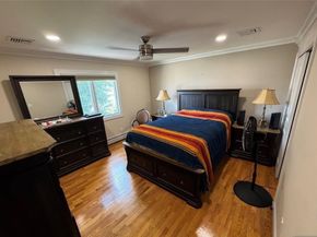385A Roosevelt St, Fairview NJ 07022