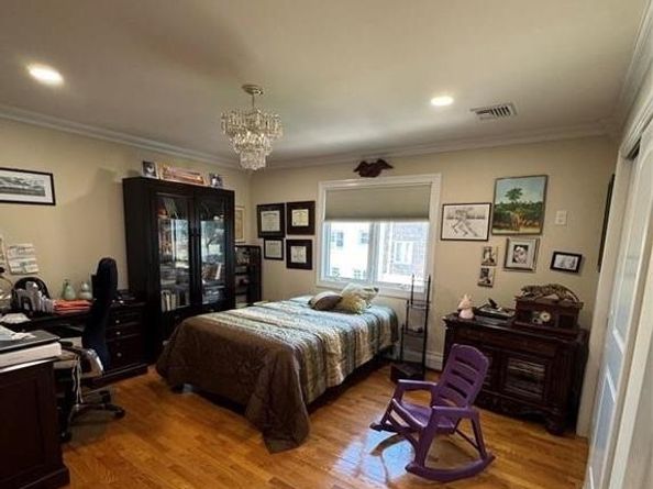 385A Roosevelt St, Fairview NJ 07022