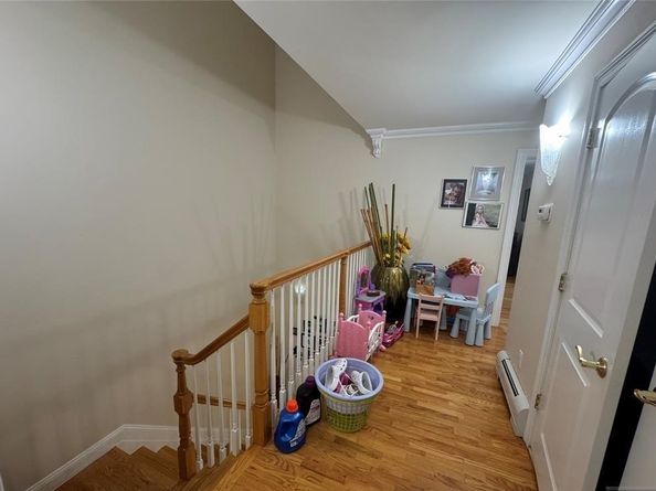 385A Roosevelt St, Fairview NJ 07022
