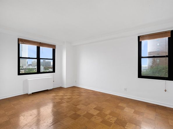 201 St Pauls Ave 8G, Jersey City NJ 07306