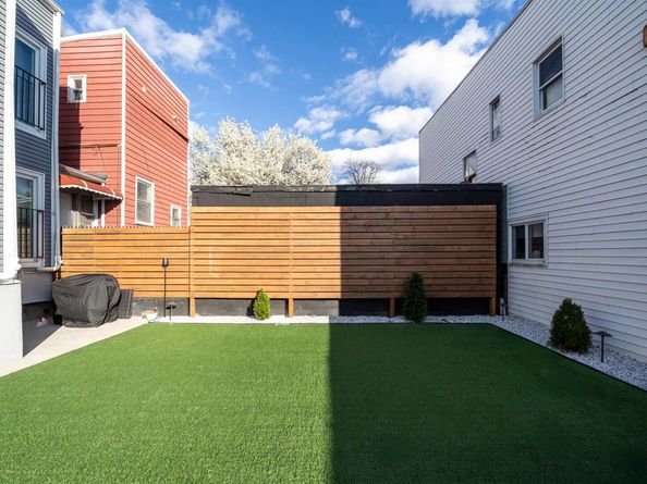 201 Zabriskie St 1, Jersey City NJ 07307