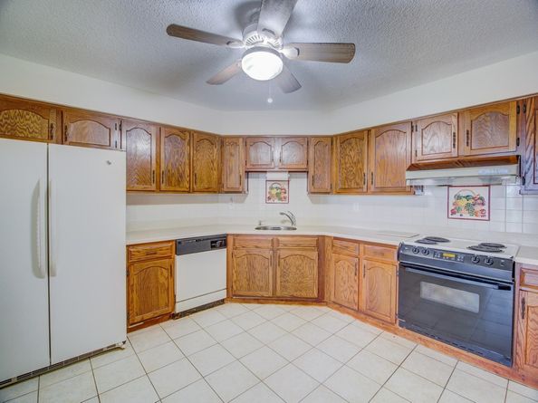 625 Harmon Cove Tower 625, Secaucus NJ 07094