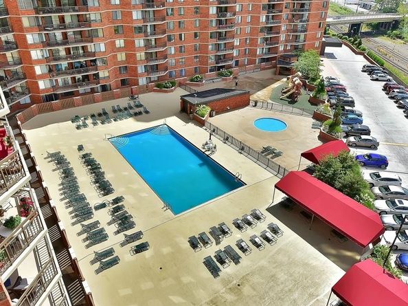 625 Harmon Cove Tower 625, Secaucus NJ 07094