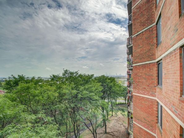 625 Harmon Cove Tower 625, Secaucus NJ 07094