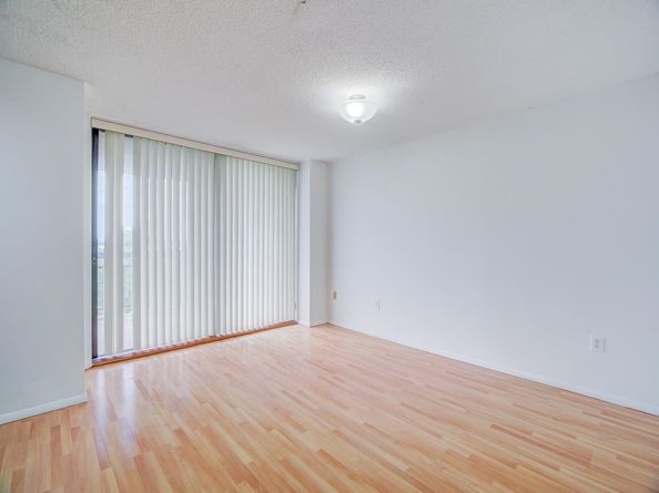 625 Harmon Cove Tower 625, Secaucus NJ 07094
