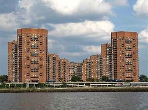 625 Harmon Cove Tower 625, Secaucus NJ 07094