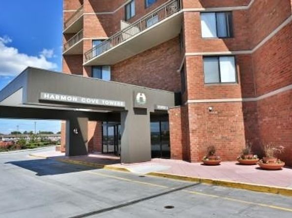 625 Harmon Cove Tower 625, Secaucus NJ 07094