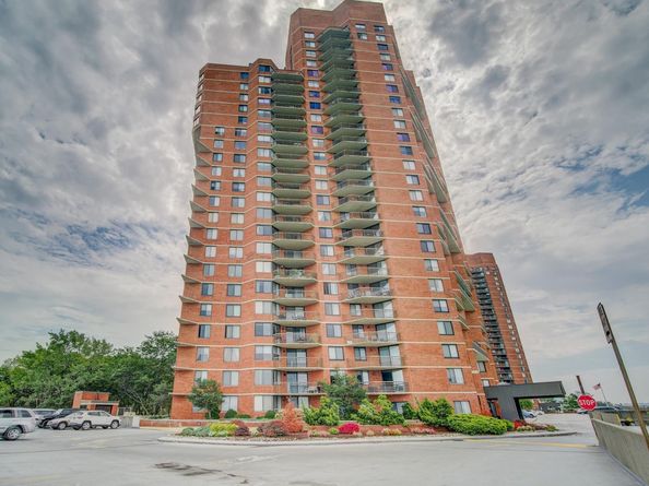 625 Harmon Cove Tower 625, Secaucus NJ 07094
