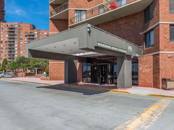 625 Harmon Cove Tower 625, Secaucus NJ 07094