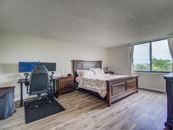 625 Harmon Cove Tower 625, Secaucus NJ 07094