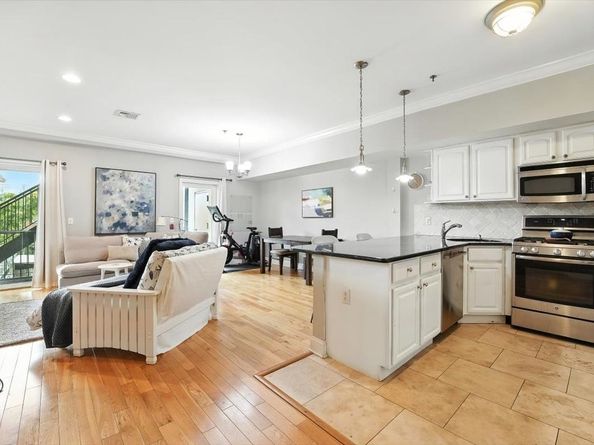 128 Adams St 2, Hoboken NJ 07030
