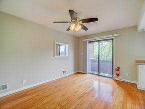 128 Sandpiper Key 128, Secaucus NJ 07094