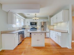 128 Sandpiper Key 128, Secaucus NJ 07094