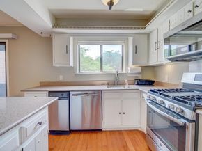 128 Sandpiper Key 128, Secaucus NJ 07094