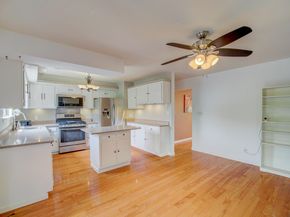 128 Sandpiper Key 128, Secaucus NJ 07094