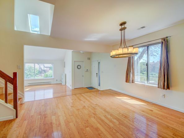 128 Sandpiper Key 128, Secaucus NJ 07094